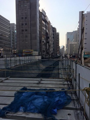 渋谷川現在工事中　明治通り.jpg